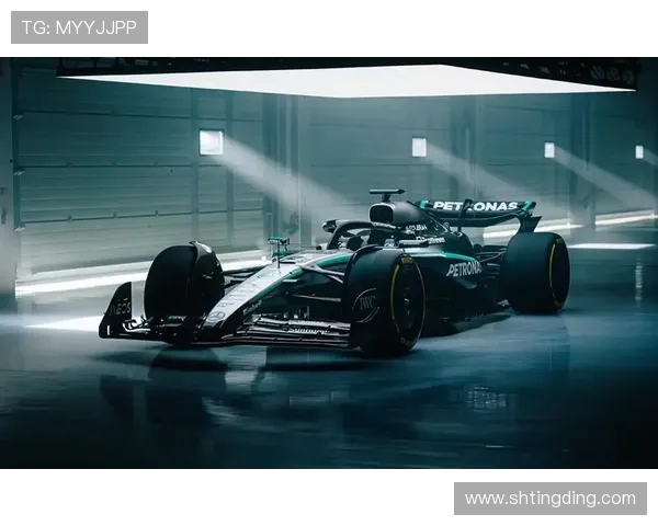 F1赛季最新动态:顶级车队竞争激烈 技术革新引领赛事新潮流 F1赛季最新动态:顶级车队竞争激烈 技术革新引领赛事新潮流