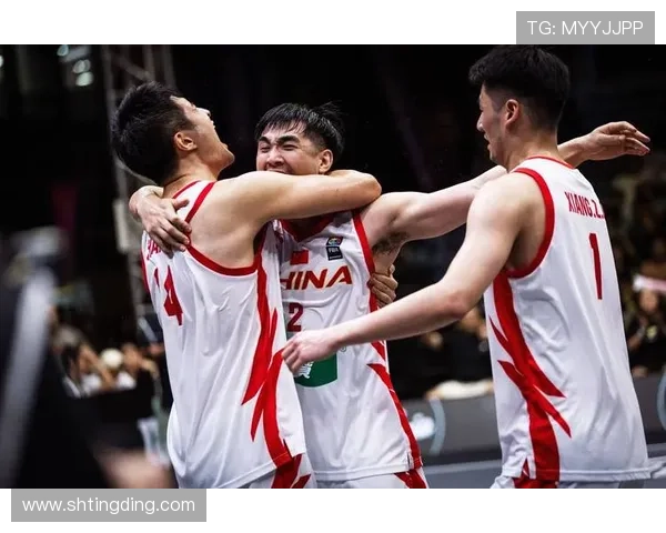 中国男篮迎战澳大利亚队再度突破难关 力争世界杯预选赛出线 中国男篮迎战澳大利亚队再度突破难关 力争世界杯预选赛出线
