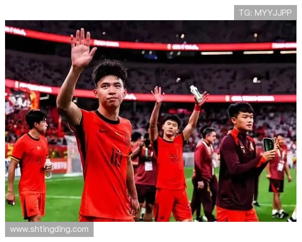 国足鏖战逆转取胜点燃球迷激情迎来世界杯预选赛关键胜利时刻大喜